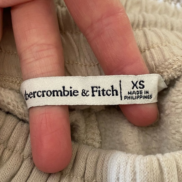 SOLD Cream Abercrombie & Fitch Sweat Shorts - Picture 5 of 5